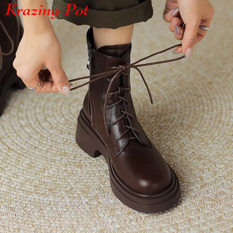 Krazing Pot Cow Leather Round Toe Thick Heels Winter Warm Motorcycle Boots Lace Up England Style Leisure Platform Ankle Boots