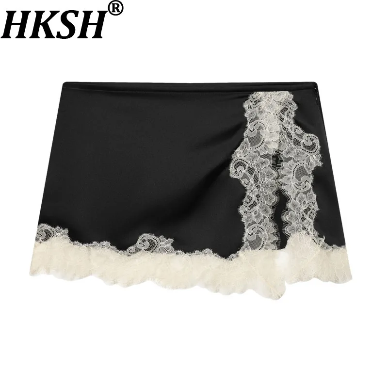 

HKSH Women Sexy Mini Skirt Lace Patchwork Satin Color Block A-line Versatile Quirky Cutie Trendy Short Skirts New Summer HK21055