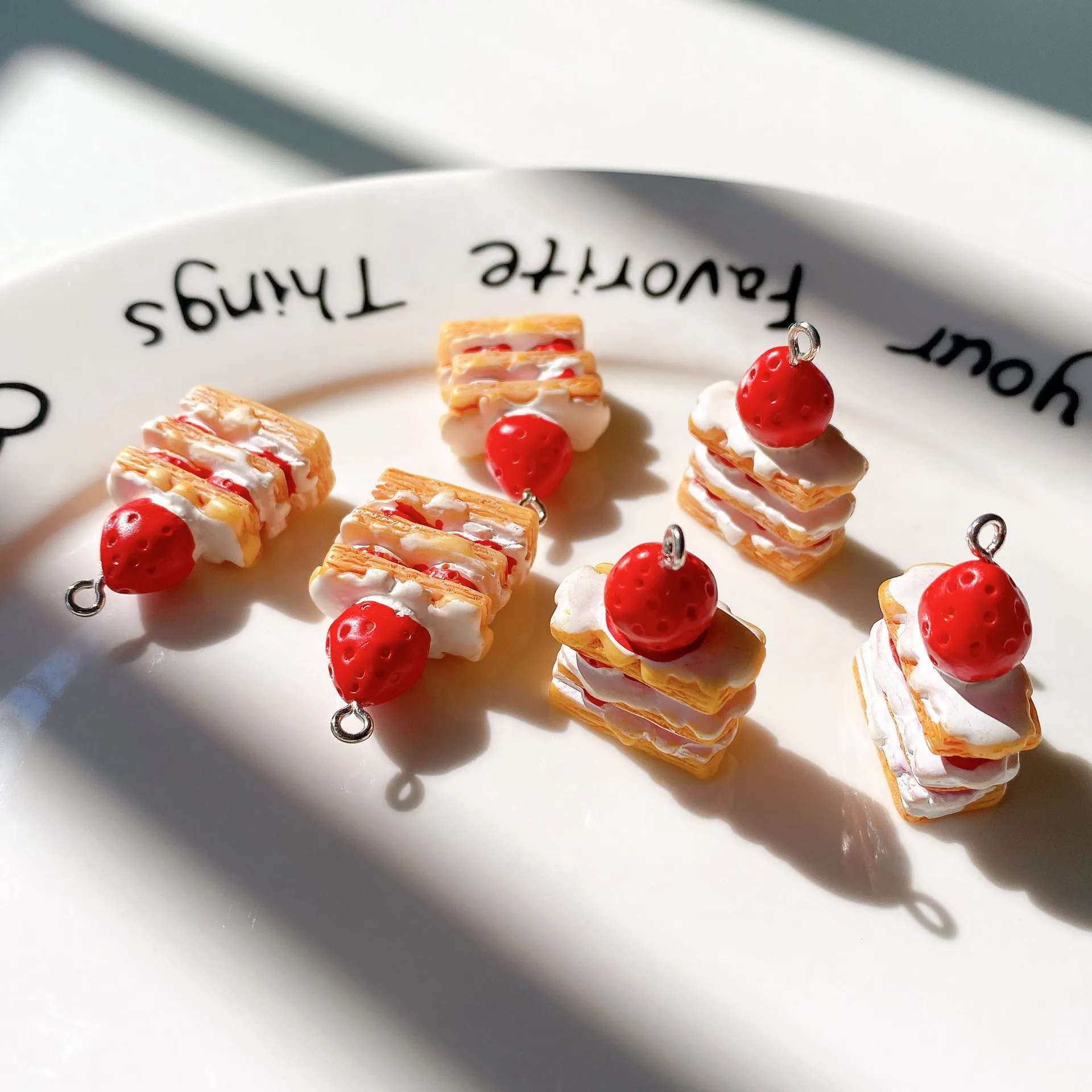 

Аксессуары «сделай сам», имитация смолы, 3D клубничный торт, кулон, серьги, кулон для ключей, маленький кулон