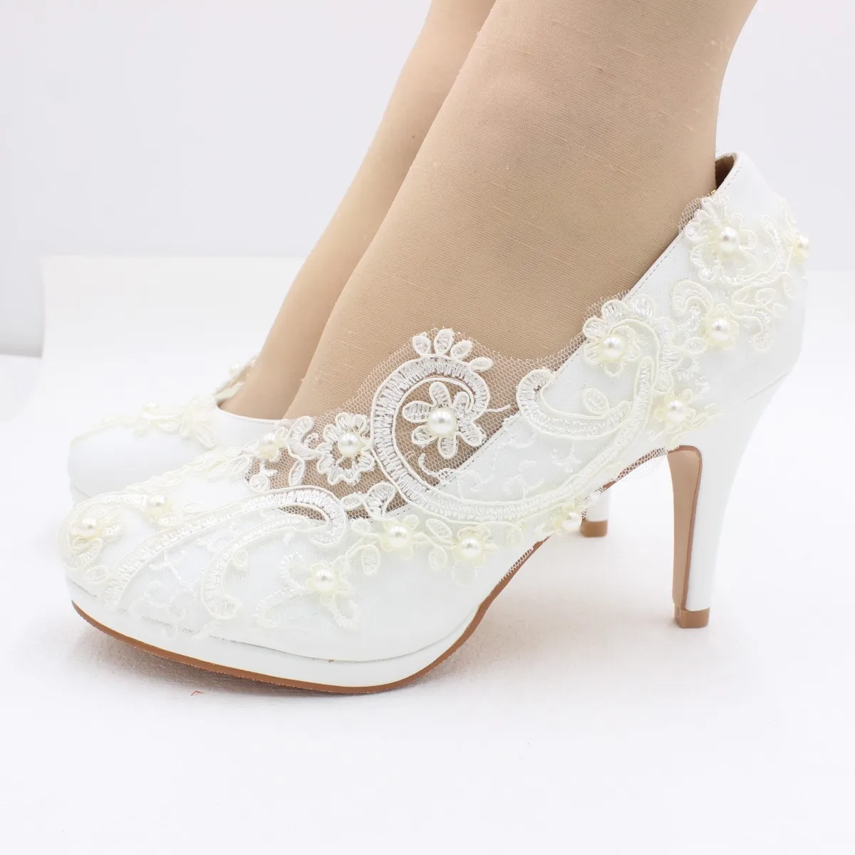 White lace large size women\'s shoes Bride wedding shoes Low heel bridesmaid shoes  3 heel height options BH2203A