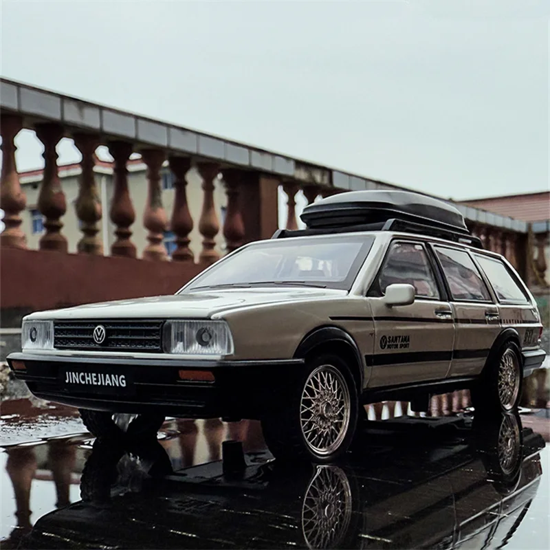 

1/32 Santana Alloy Avant Station Wagon Car Model Diecast Metal Travel Vehicle Car Model Simulation Sound and Light Kids Toy Gift