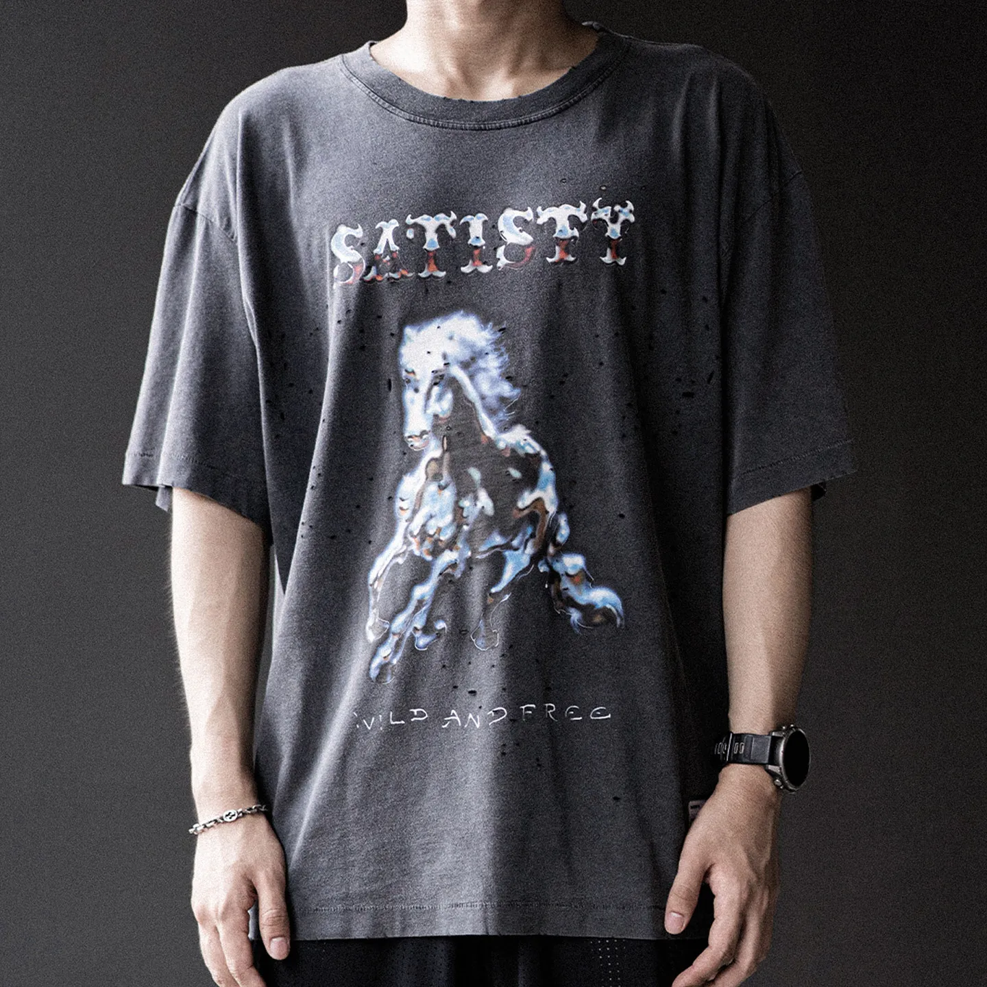 Satisfy Pentium Horse Liquid Printing Laser Hole Damage Washed Running Short Sleeve T-Shirt