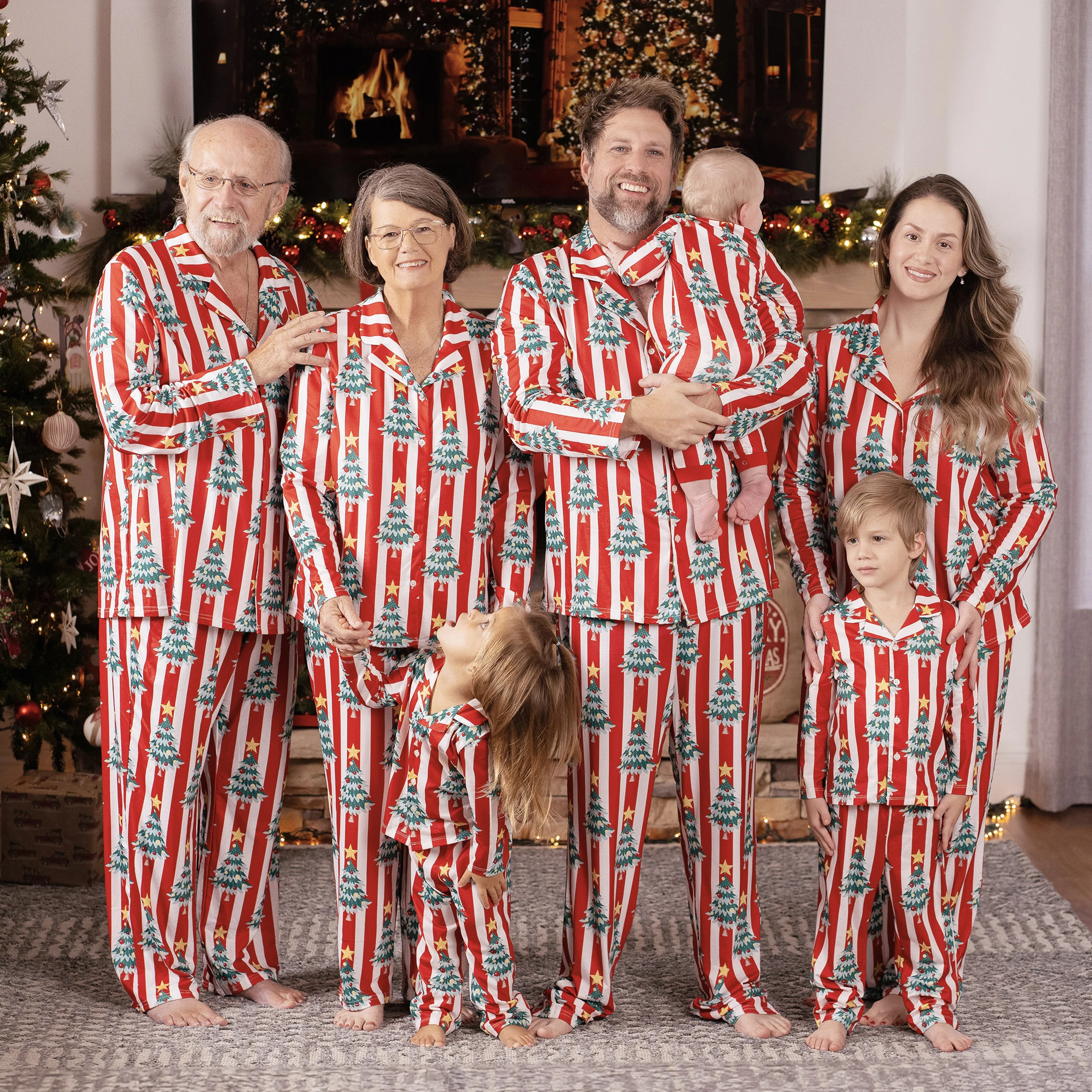 

PatPat Christmas Family Matching Trees Print Stripes Long-sleeve Pajamas Sets
