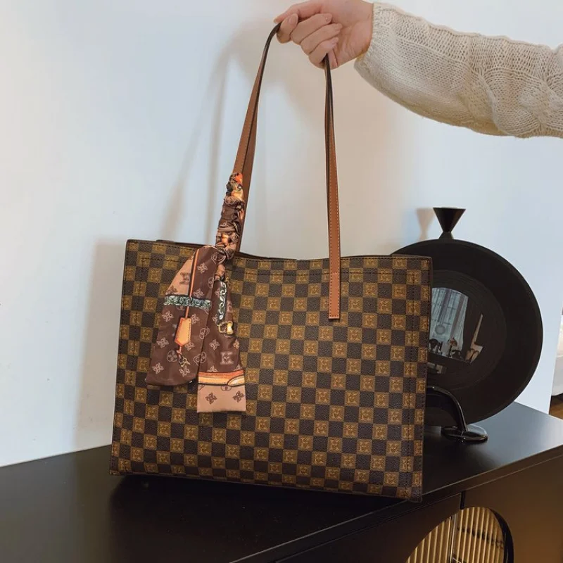 حقيبة كتف أنيقة للسيدات مصنوعة من جلد الغنم الدهون موناكو كاجوال عتيقة ومظهر أنيق وواسع #4