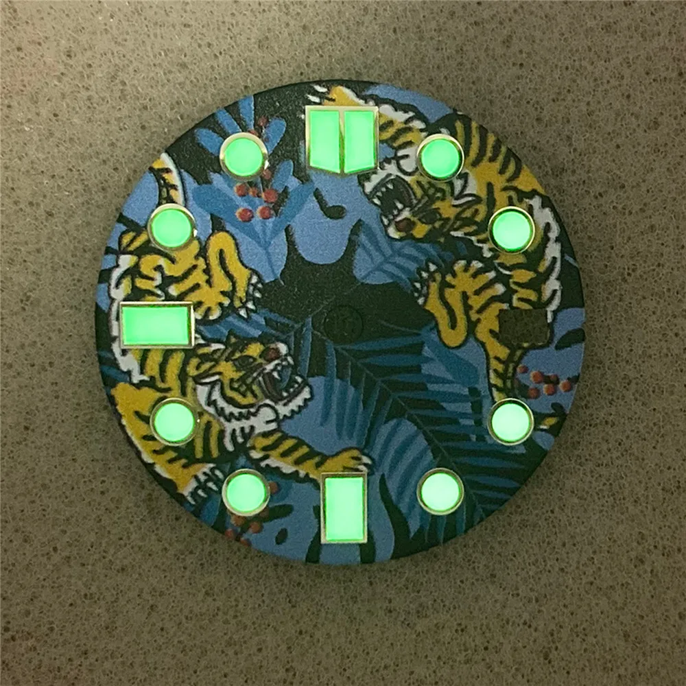 

28.5MM C3 Green Luminous Watch Dial for NH35A 4R36A Movement Watch Face for SKX007 NH35 Dial Single Calendar Modification Parts