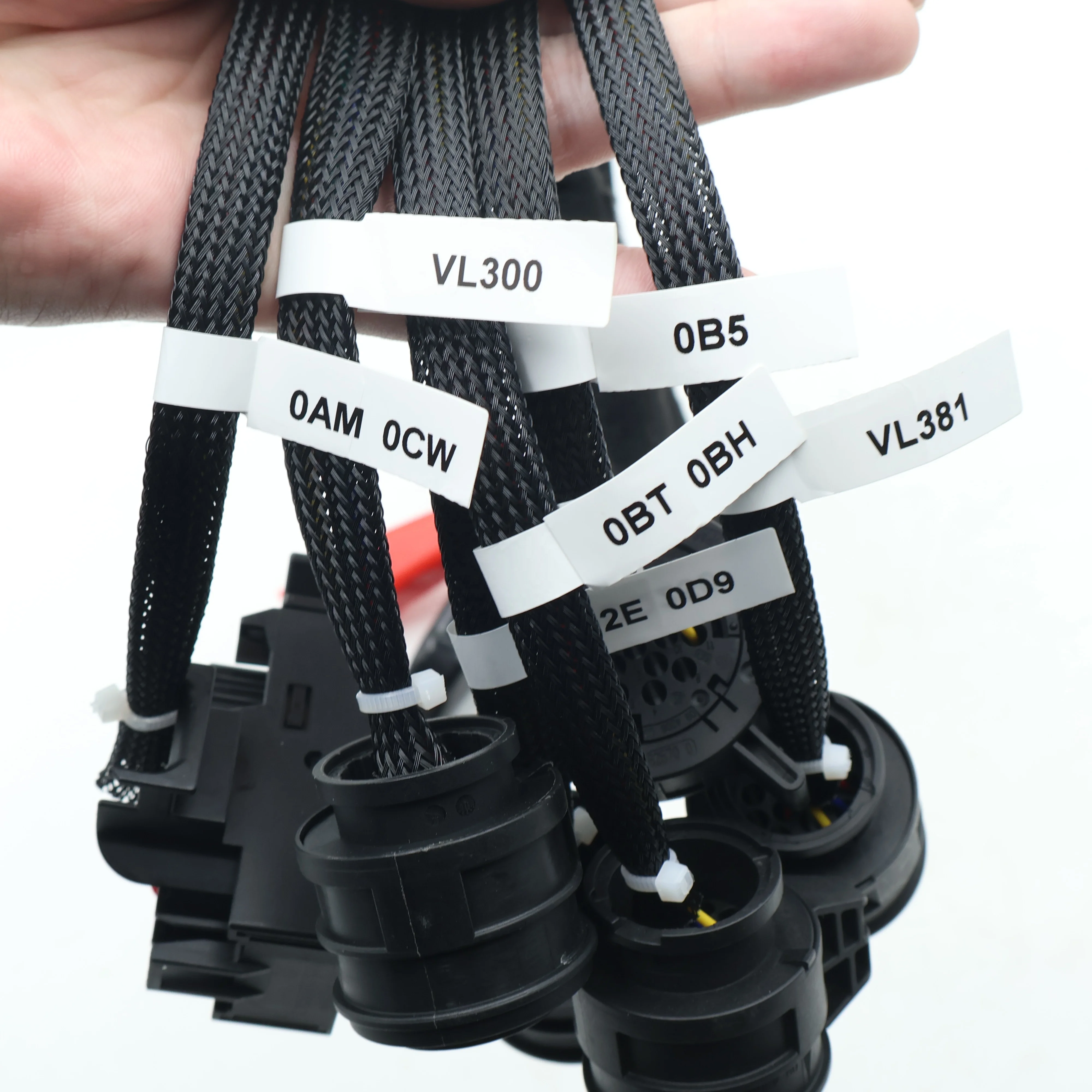 Equipment for the Cloning Program of the Car Transmission TCU Applicable Vehicle Models: 0AM VL300, 0B5 CL381, 0BH, 02E