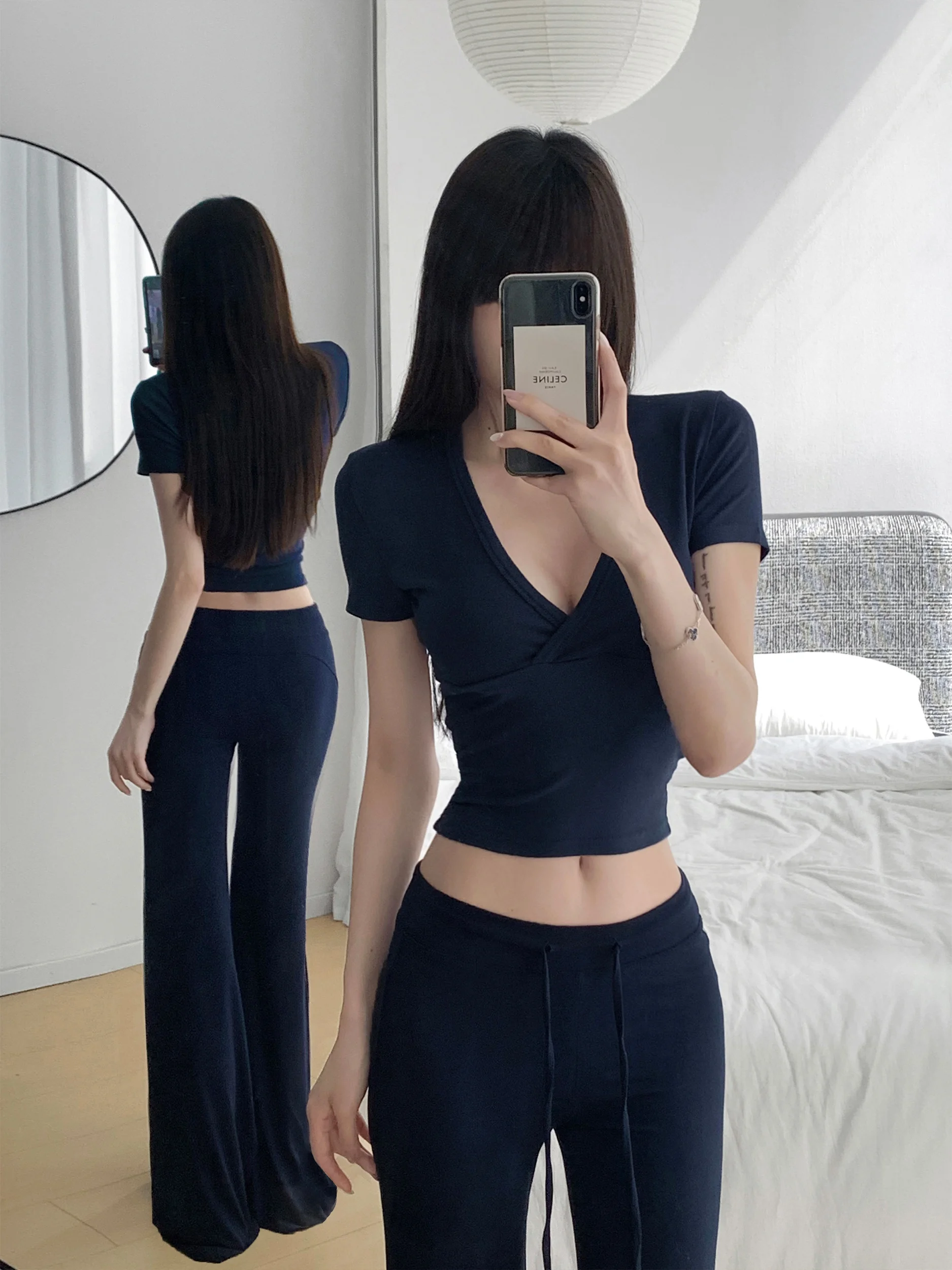 Zhang Zi  Pushed! Fairy Little T Pure Desire Show Chest Show Figure Large V-neck Simple Match Short Sleeve T-shirt Top