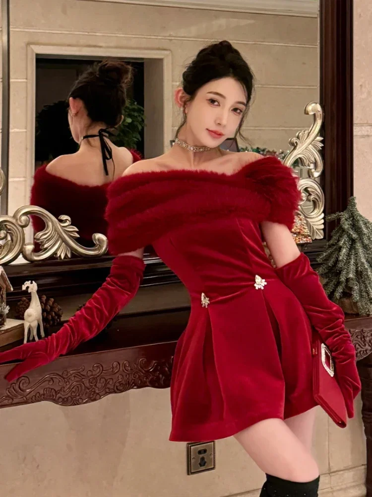 

New Year Party Red Velvet Dress Women's 2023 Autumn Winter New Diamond Shoulder Detachable Fur Collar Christmas Dating Clothing