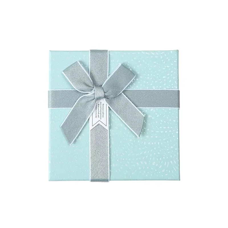 Customized Square Birthday Box Silk Scarf Packaging Box Custom Lipstick Perfume Valentine's Day Box Empty Box