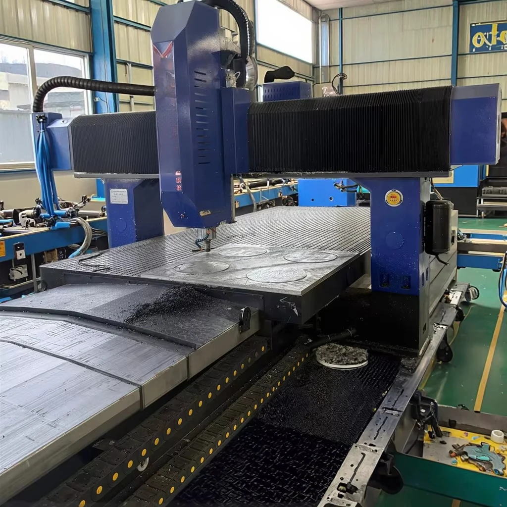 Heavy Duty 3 Axis  CNC Gantry Milling Machine for Copper Automotive Components Automatic Tool Changer CE Tongbang XK2142