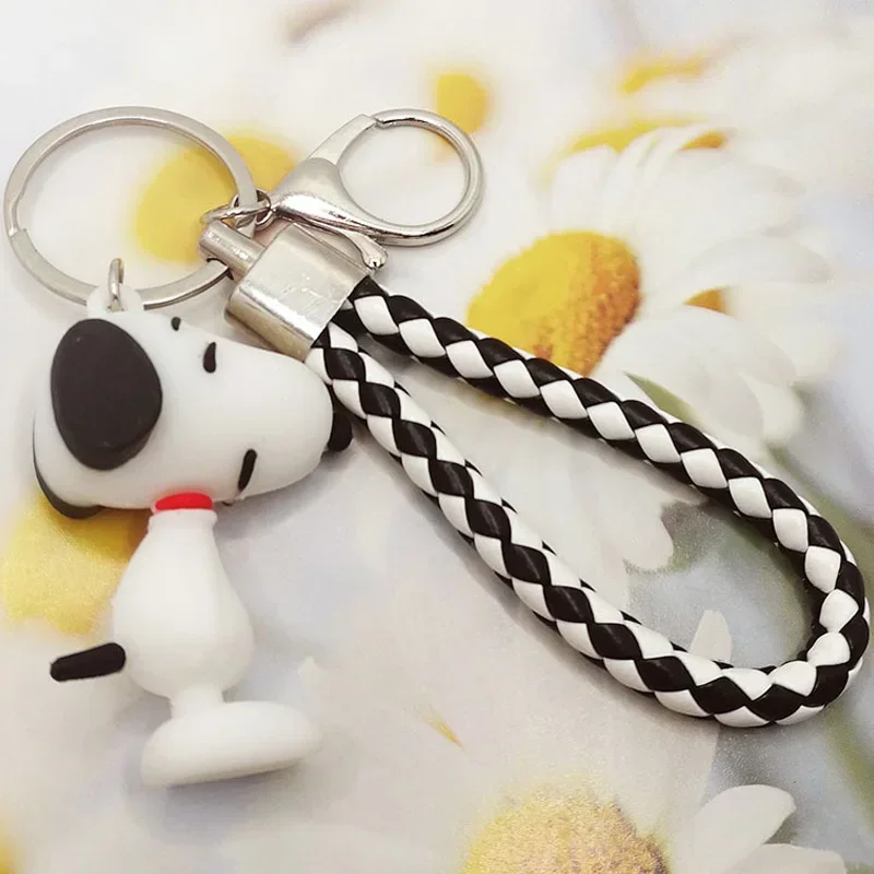 Snoopy portachiavi simpatico cartone animato Anime portachiavi ciondolo per donna uomo auto portachiavi anello gioielli borsa ciondolo accessori