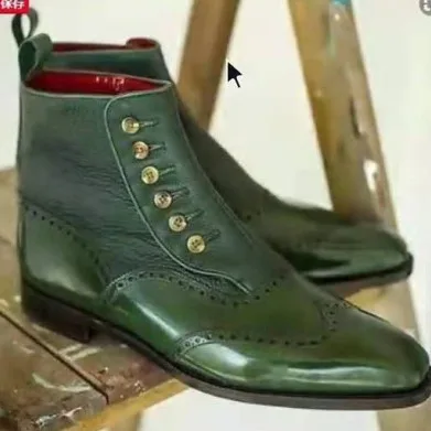 حذاء تشيلسي من الجلد السويدي للرجال بتفاصيل زر جانبي وكعب منخفض تصميم مصقول لأزياء الخريف الرسمية الأنيقة #1