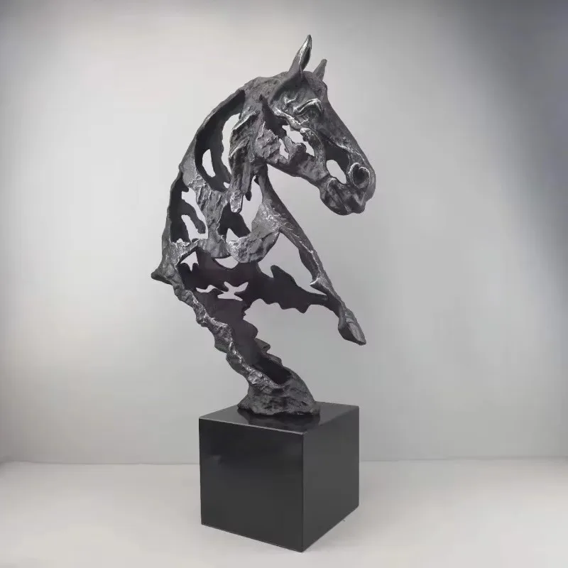 Living Room Hotel TV Cabinet Home Decorations Creative Abstract Hollowed Out Metal Cast Iron Horse Head Sculpture Ornament