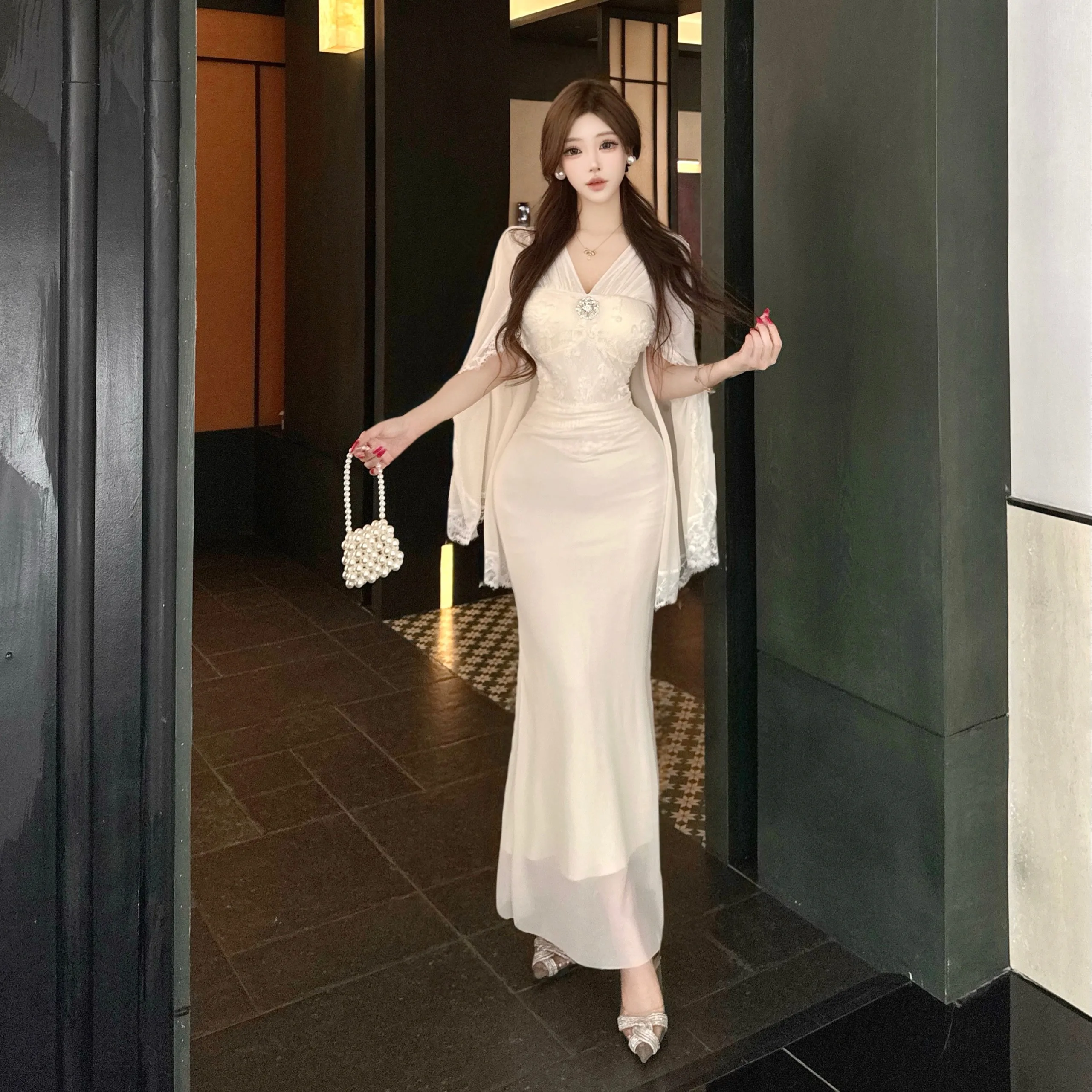 Ele Slimming Dr with Sa oulder Design Sensual Gentle Sle Long Sve Midi Dr Prince Scrt Cut للنساء