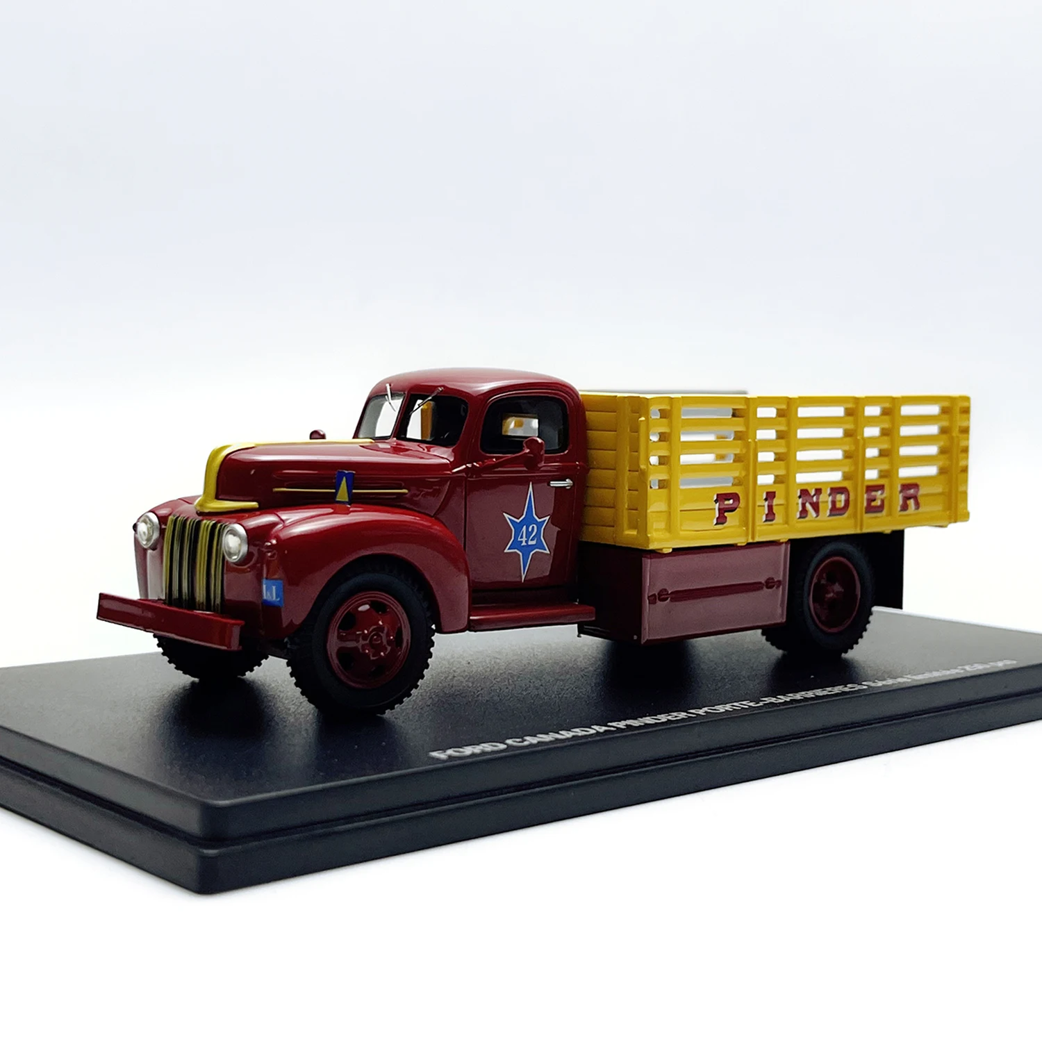 PERFEX 1:43 Scale Resin Ford CANADA PINDER Transport Truck Toys Cars Model Classics Nostalgia Adult Souvenir Gift Static Display