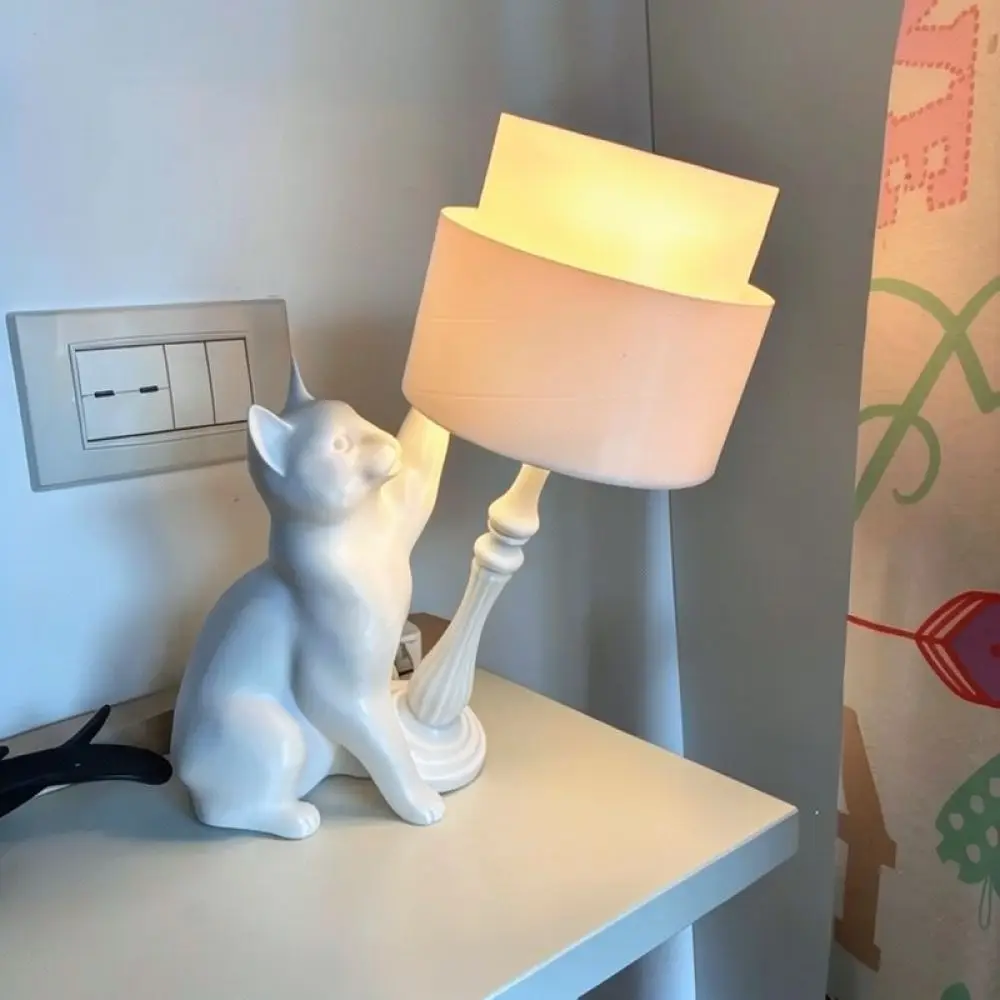 Animal Gravity Desk Light Creative Cat Ornament Decorative Table Lamp Minimalist Home Bedside Night Lighting
