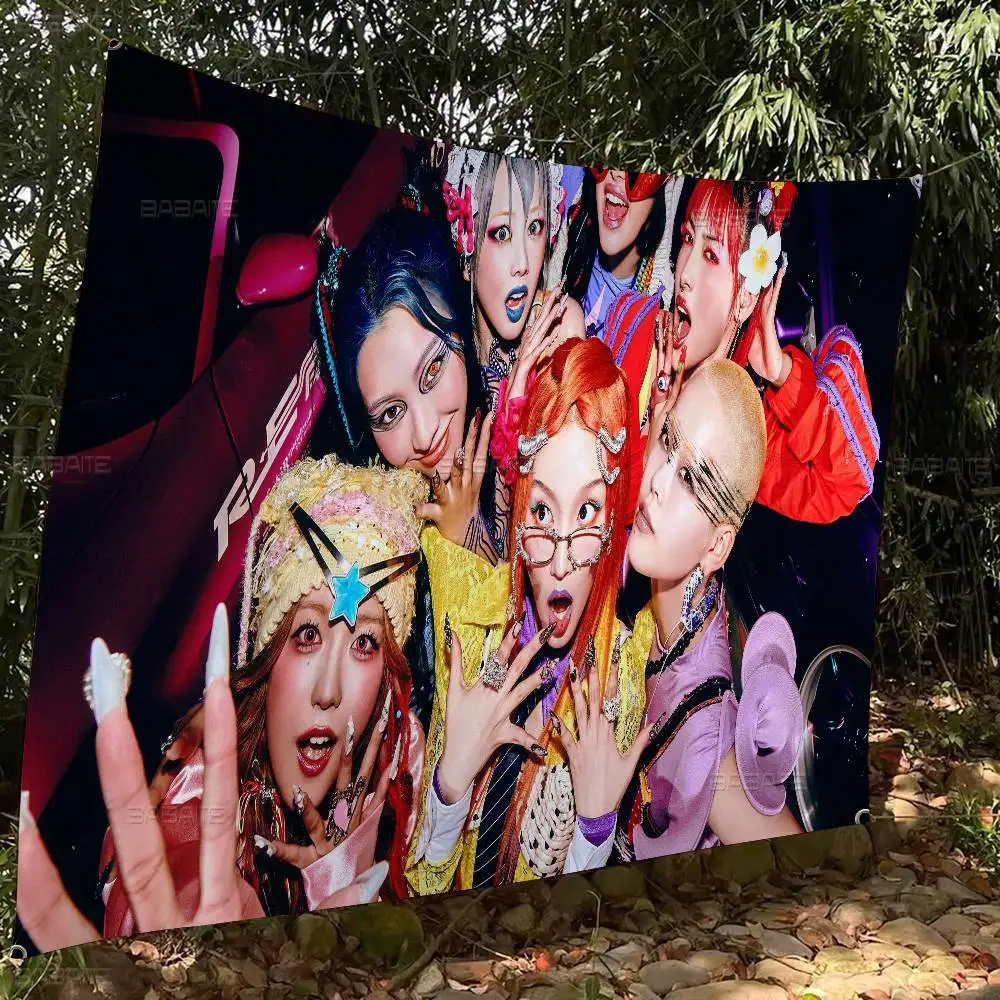 لافتات Kpop XG Girl Group Family Gatherings للجو الخارجي وديكورات التخييم #5