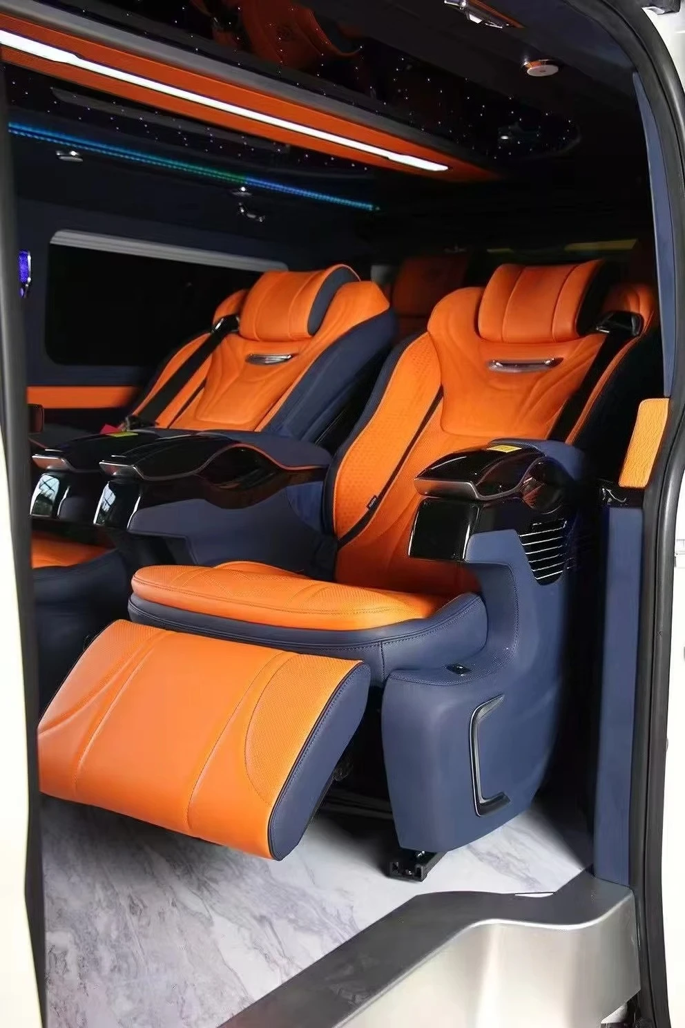 2025 New Design Luxury Custom Full Auto Modification Kits VIP Custom Car Interior Kits for  Hiace Commuter