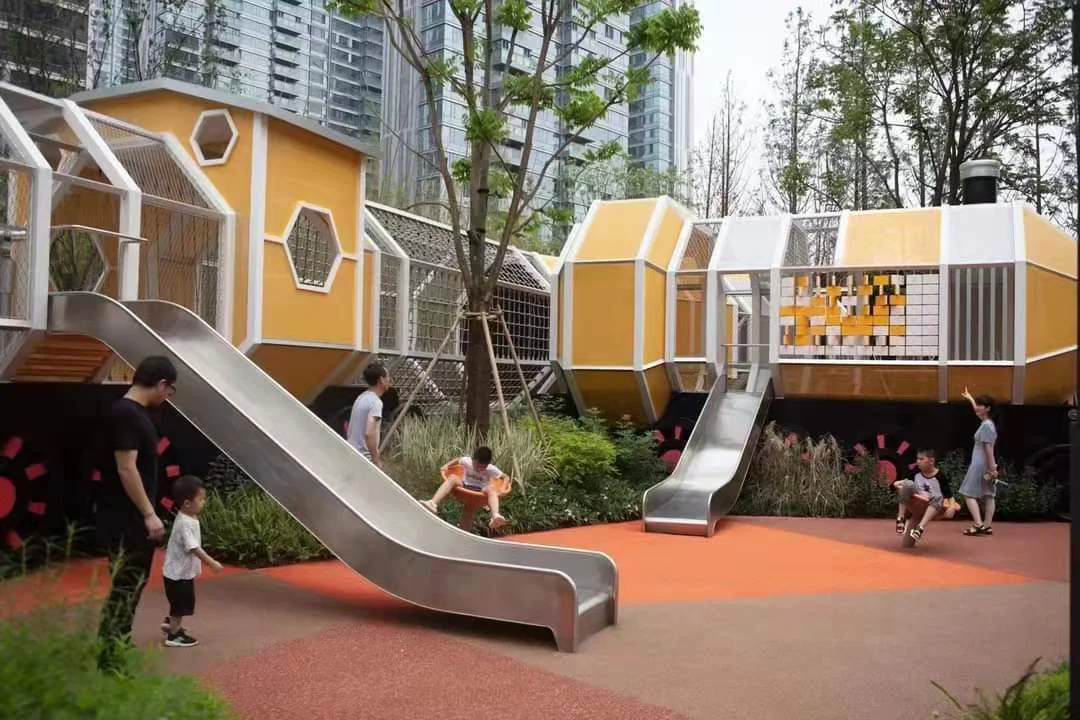 ملعب احترافي مخصص عالي الجودة، معدات تسلية خارجية، شرائح من الفولاذ المقاوم للصدأ للتسلق