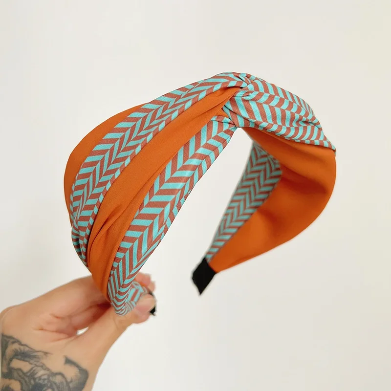Breite Stoff-Stirnbänder für Frauen und Mädchen, mit Blumenmuster geknotete Haarbänder, weibliche Stirnbänder, Haarreifen, Haar-Accessoires – Detail 1