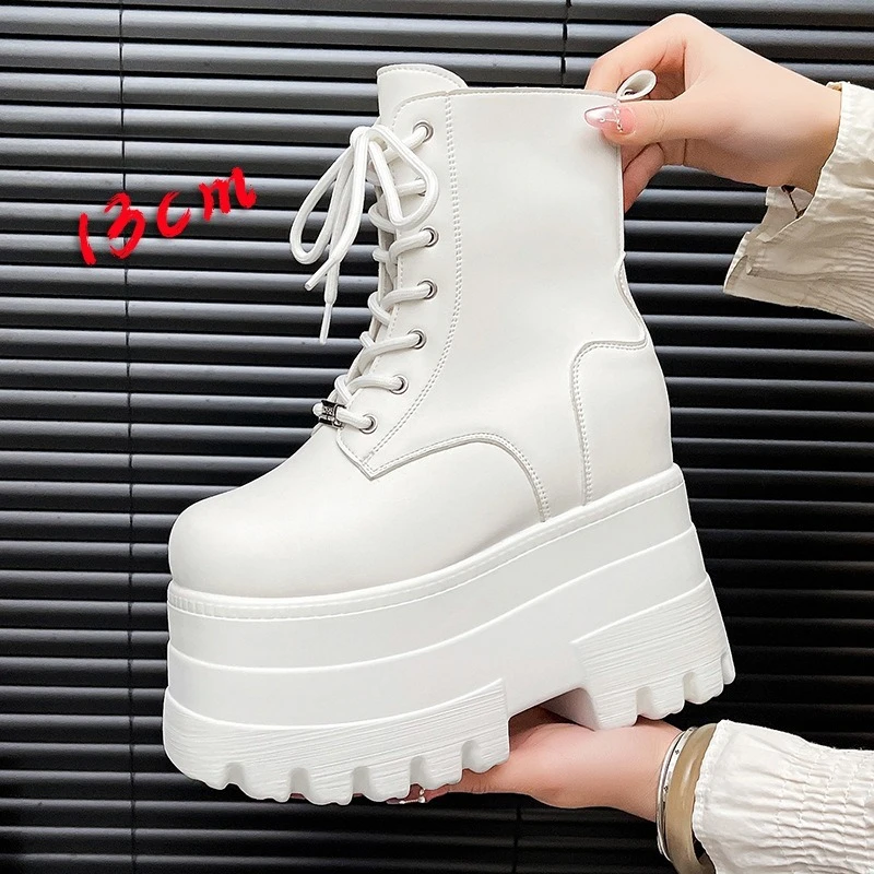 Modische Cosplay-Plateaustiefel für Damen mit klobiger Sohle, höhenvergrößernde Stiefel, wasserdichte Gothic-Kurzstiefel aus Leder für große Größen bis 43