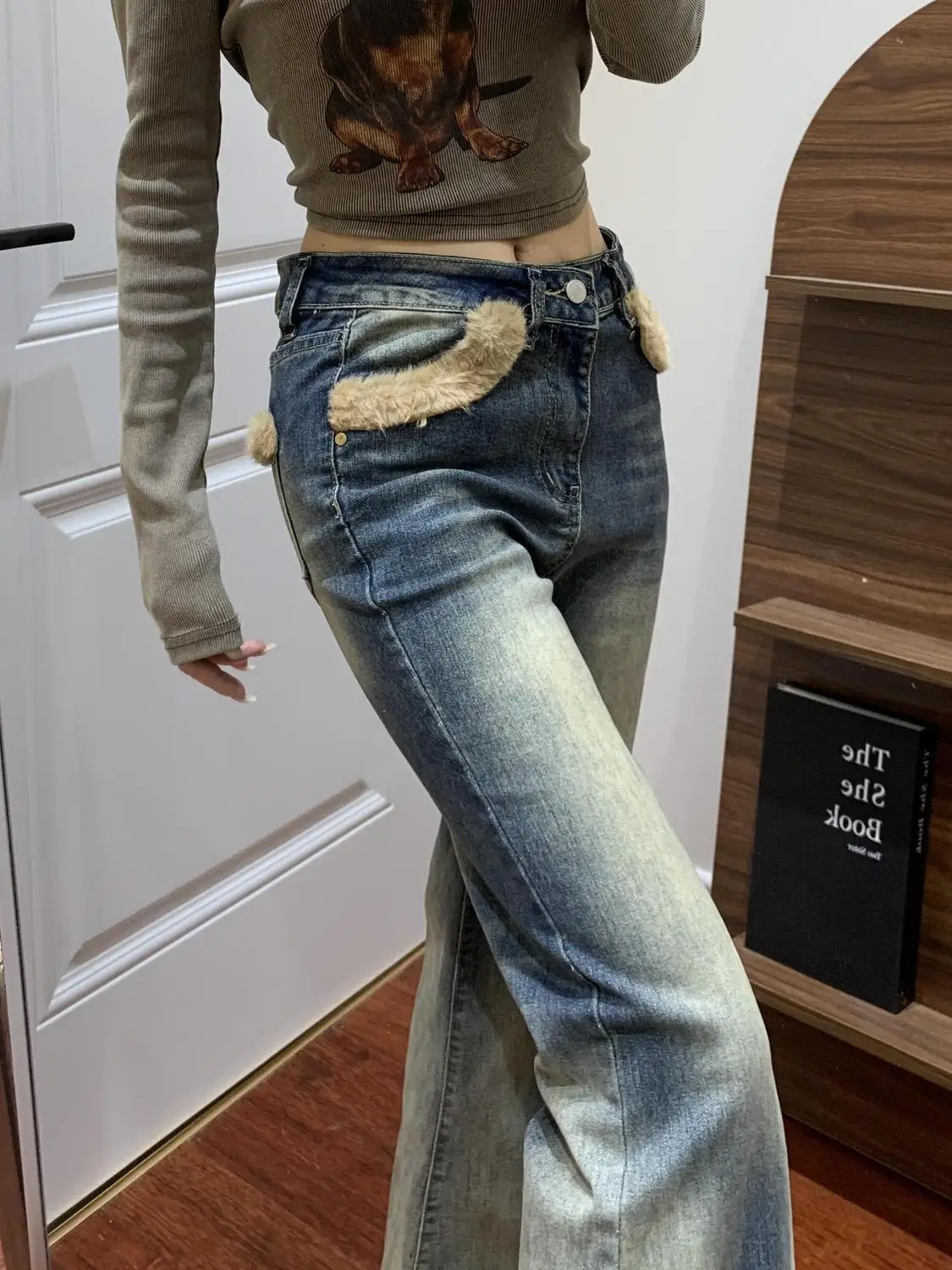 American retro design-style fleece-jersey blended jeans featuring Y2K millennium trend flared design cool girl Daily winter emo