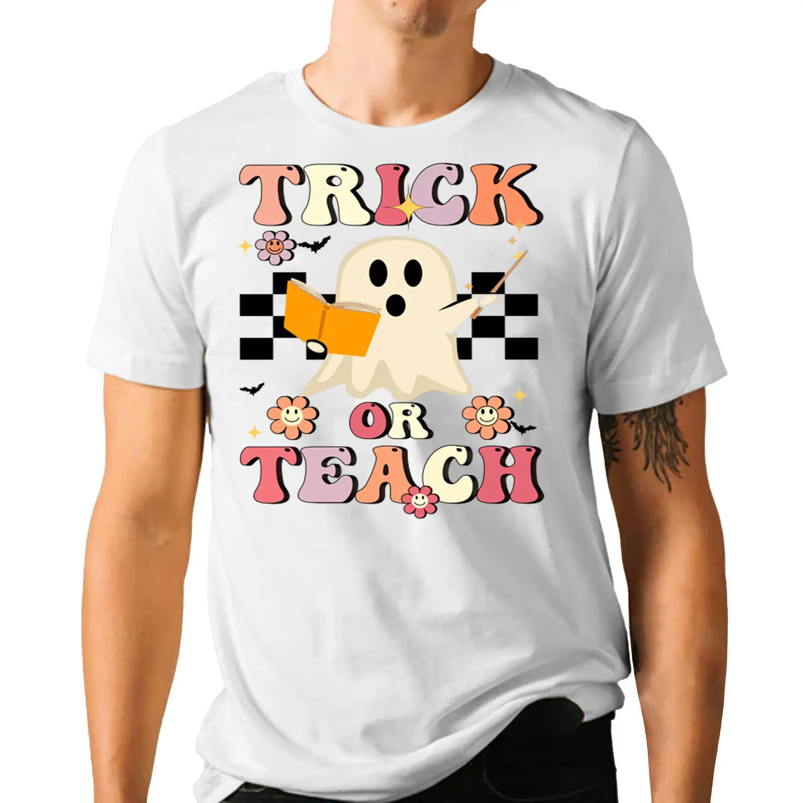 Teachers Retro Halloween T-shirt - Groovy Trick or Teach Floral Ghost Tee