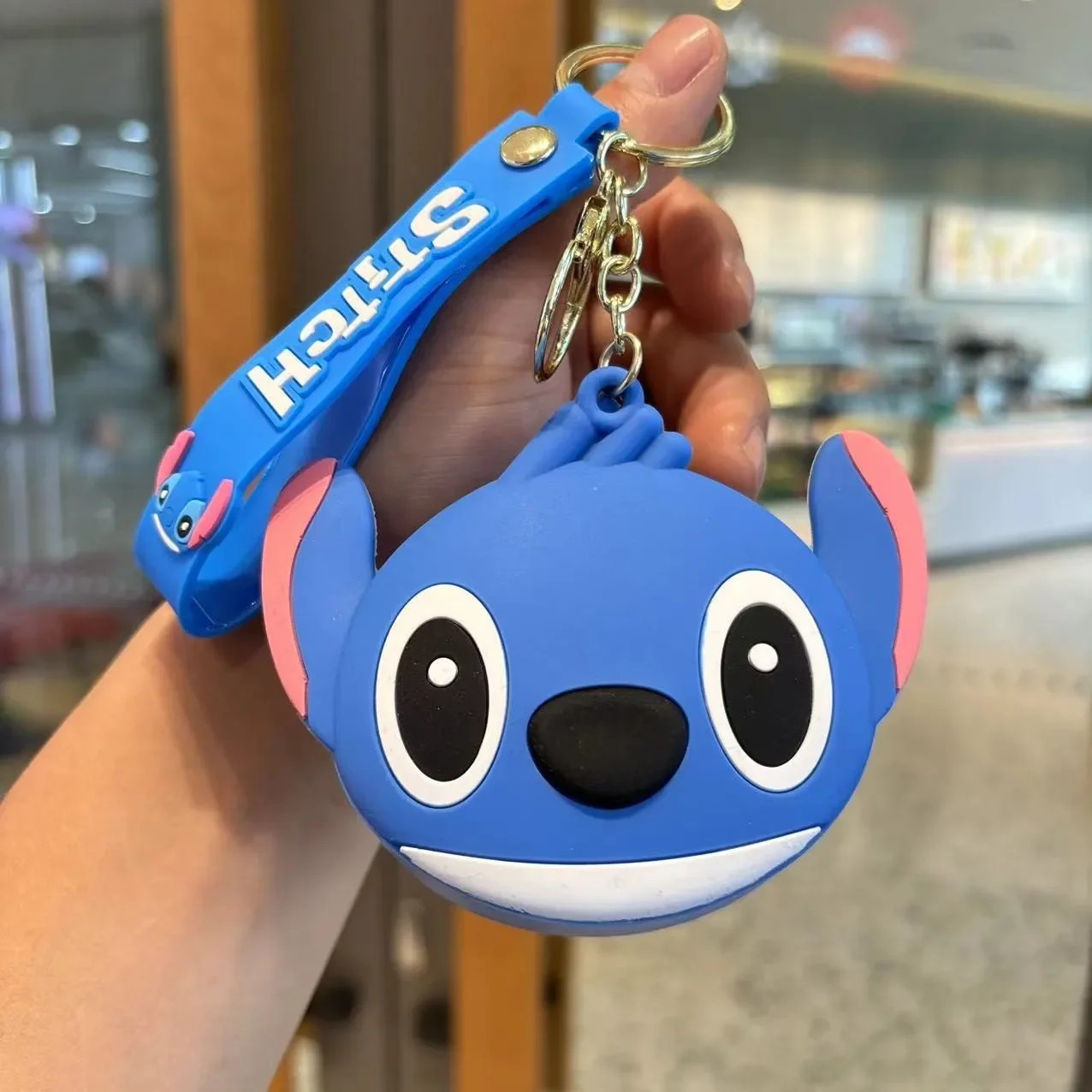 

Disney Stitch Cartoon Keychain Silicone Bag Couple Storage Bag Children's Toy Coin Purse Large Capacity Gift Pendant Wholesale