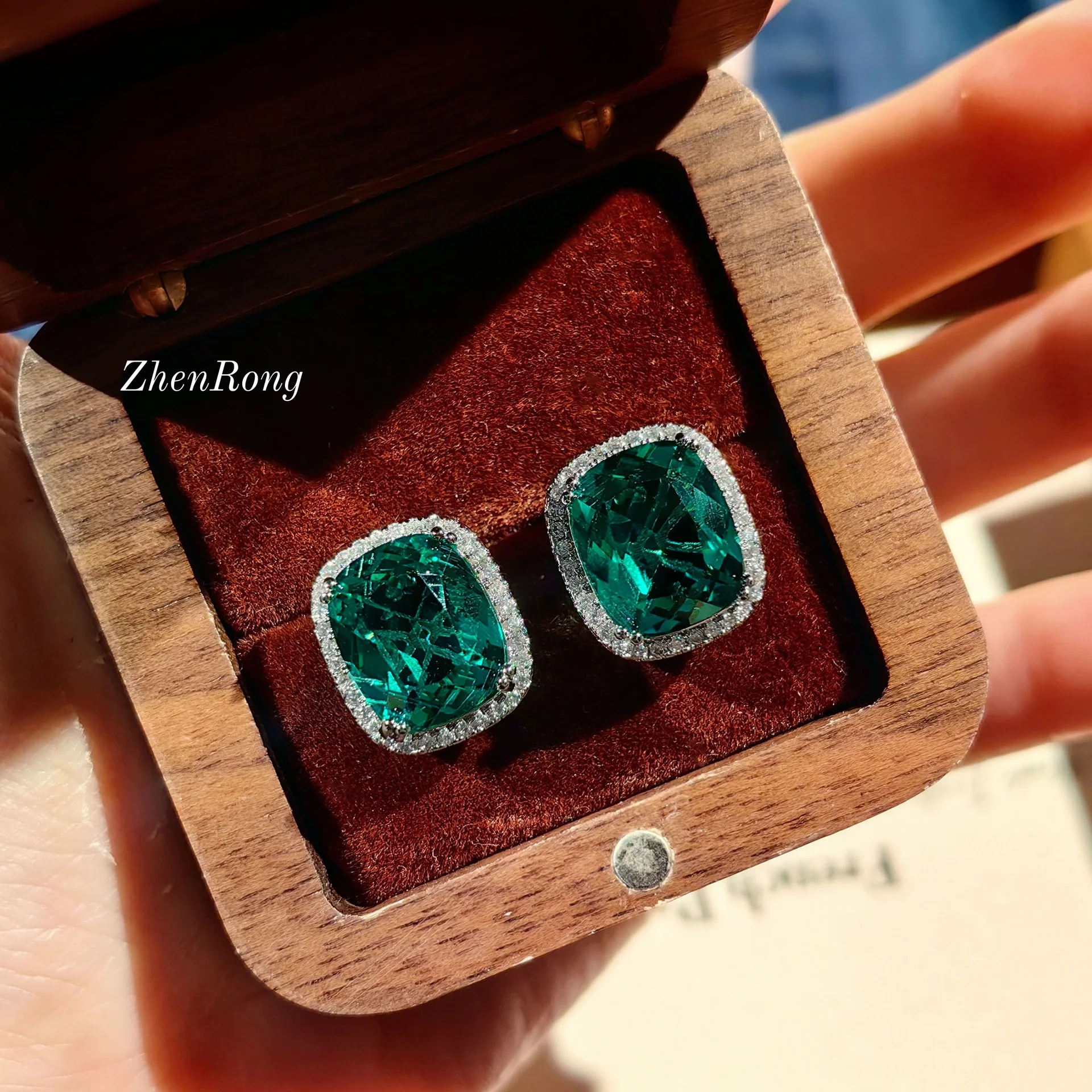 Live Style Women s S925 Sterling Silver Jewelry Set Ring Necklace Earrings with Emerald Pendant Inlaid with Square Green Diamond