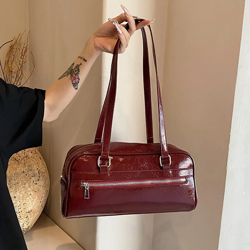 Fashion Red Handbag for Women's 2024 Autumn New Short Distance Travel Underarm Bags Large Capacity Commuting Shoulder Bag