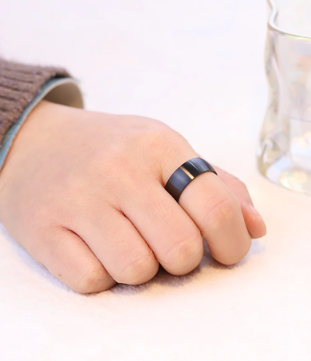 Wholesale New Arrival Titanium Rings for Men and Women Hot Sale Black Men Rings