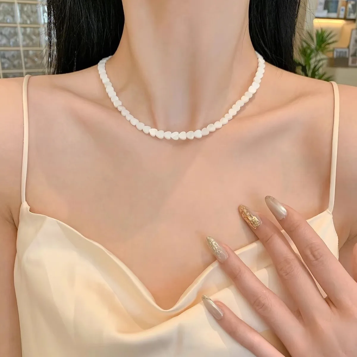 Simple design sense 6mm freshwater shell love necklace female, beach vacation style fashion temperament fritillary collarbone ch
