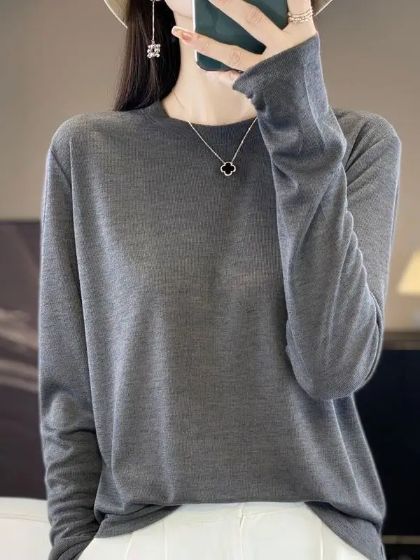 

Fall 2025 Women's Knitted Wool Long Sve round Ne T-irt Slimming Base Layer Top Faionable Versatile Korean Sle Commute