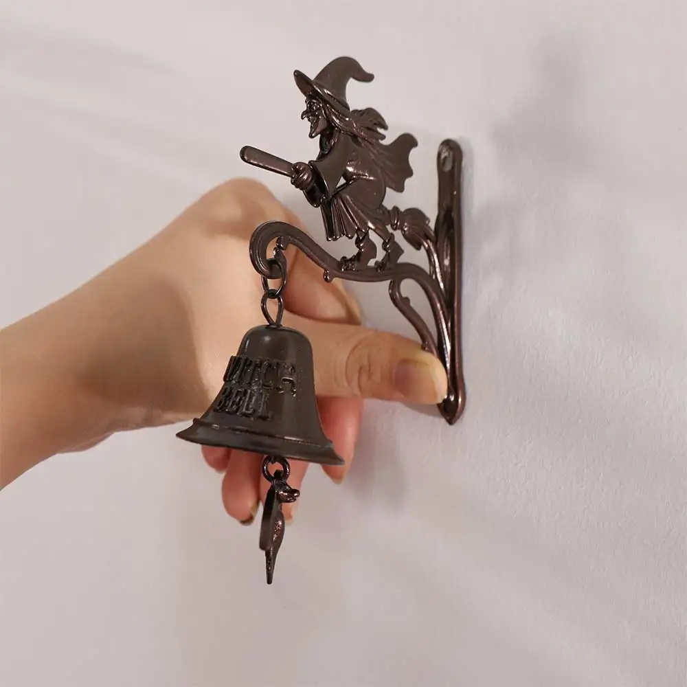 Vintage Halloween Witch Doorbell Alloy Sounding Witch Hanging Ornament Wall-mounted Copper-colored Halloween Door Hanger Garden