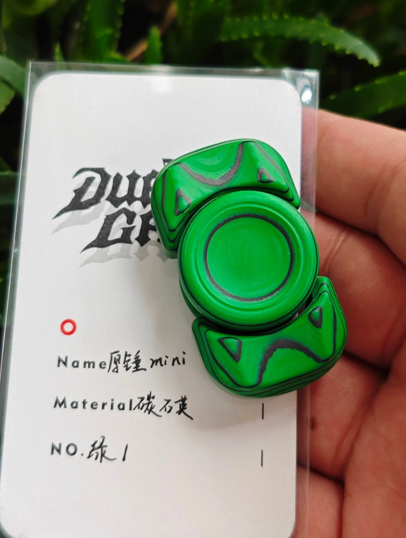 Used Duet's Gate Carbon Quartz Spinning Gyro EDC, Thick Hammer Mini decompression toy