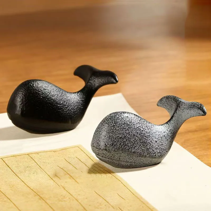 Cast Iron Dolphin Paperweight, Creative Calligraphy Brush Pen Stand, Modern Home Decoration, Small Ornament
