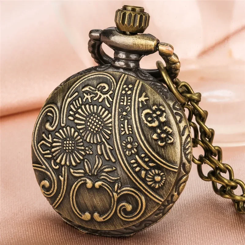 Vintage Style Small Size Heart Pattern Men Women Quartz Analog Pocket Watch Arabic Number Display Long Necklace Chain Gift