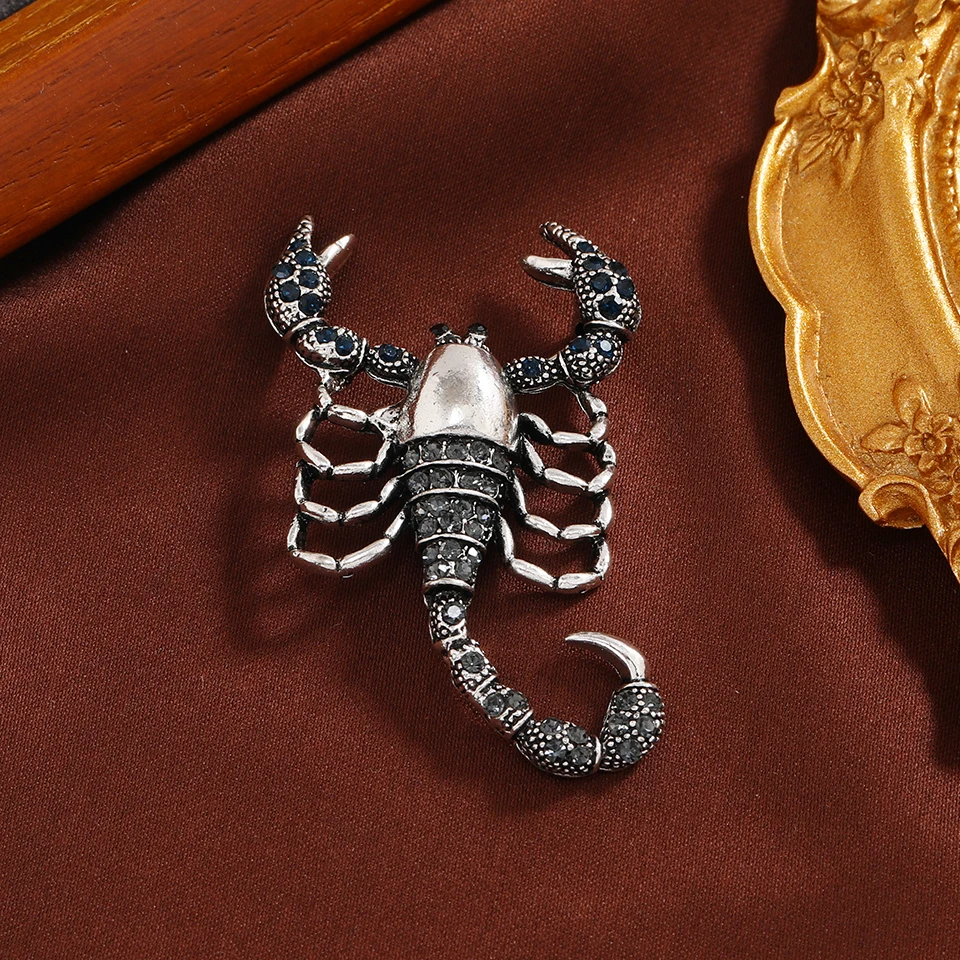 Morkopela Fashion Jewelry Wholesale Gray Rhinestone Scorpions Brooch Pin for Men Vivid Scorpion Collar Brooches Dress Decoration