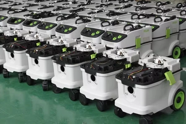 Automatyczna szlifierka pneumatyczna z systemem odsysania pyłu