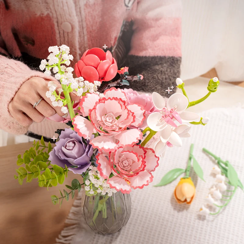 

Building block bouquets, single flowers, tulips, carnations, daffodils, mom and girl art family ornaments toys and gifts