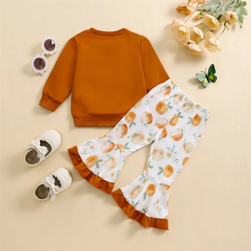 Осенняя одежда для маленьких девочек: толстовка с длинными рукавами с буквенным принтом и эластичные брюки-клеш с персиковым принтом, комплект одежды из 2 предметов