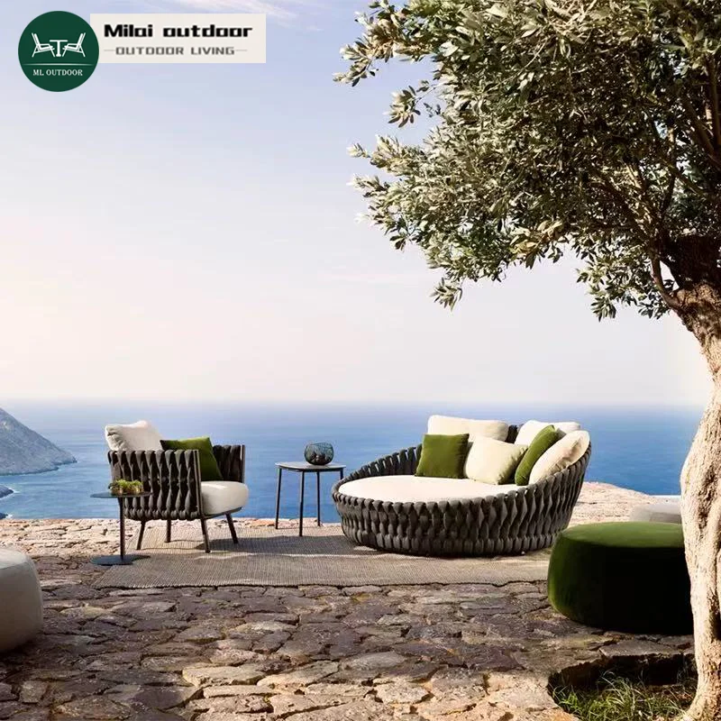 

Modern Weatherproof Round Rattan Garden Lounger Sunbed For Outdoor Courtyard Park Hotel Villa Pool Side Use