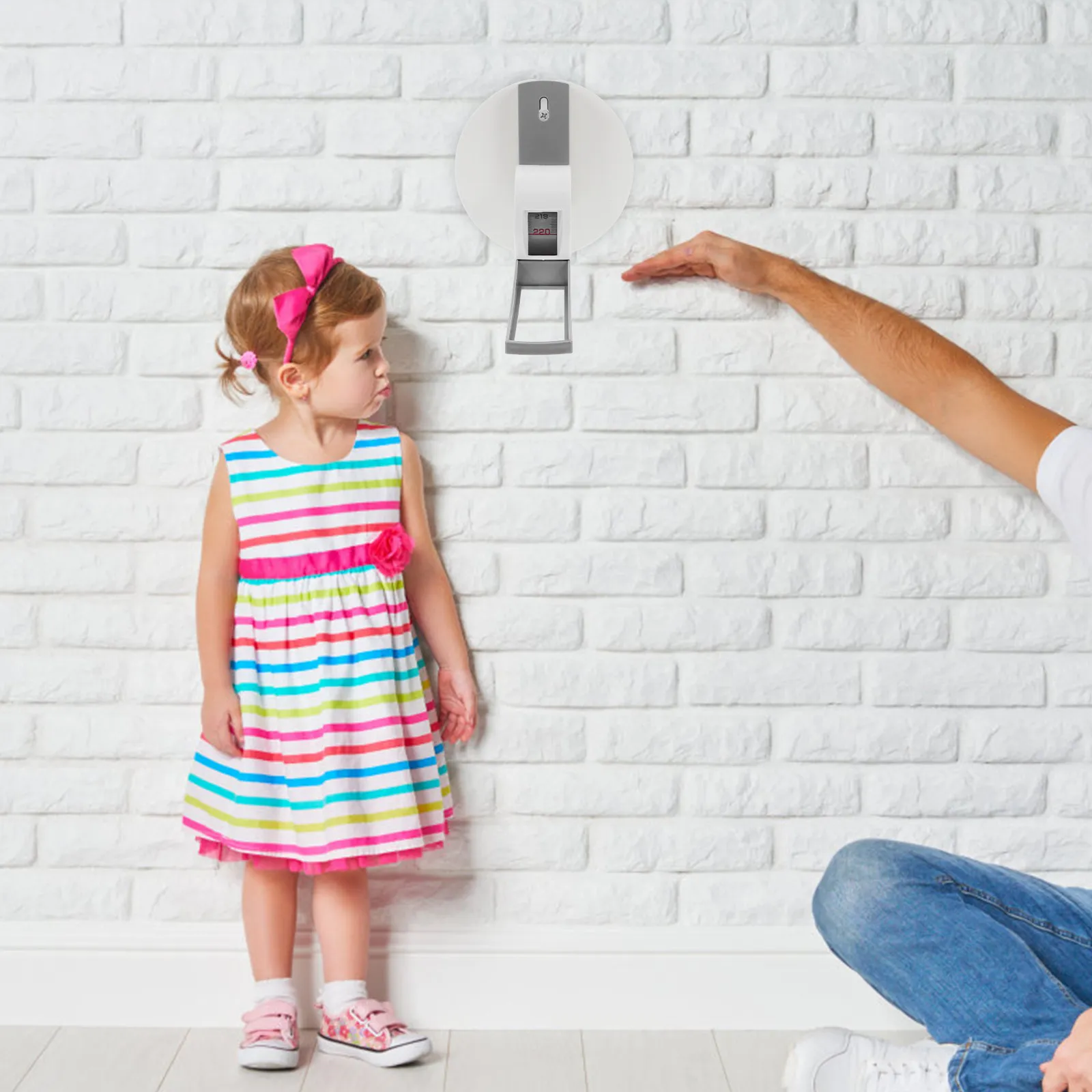 Retractable Wall-Mount Height Measuring Tape 220 cm – Precise Growth Chart for Kids and Adults
