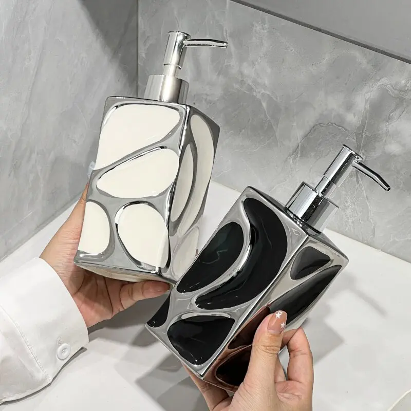 Electroplated Silver Ceramic Emulsion Bottle Luxury Ceramic Hand Sanitizer Shower Gel Shampoo Bottle Bathroom Decoration