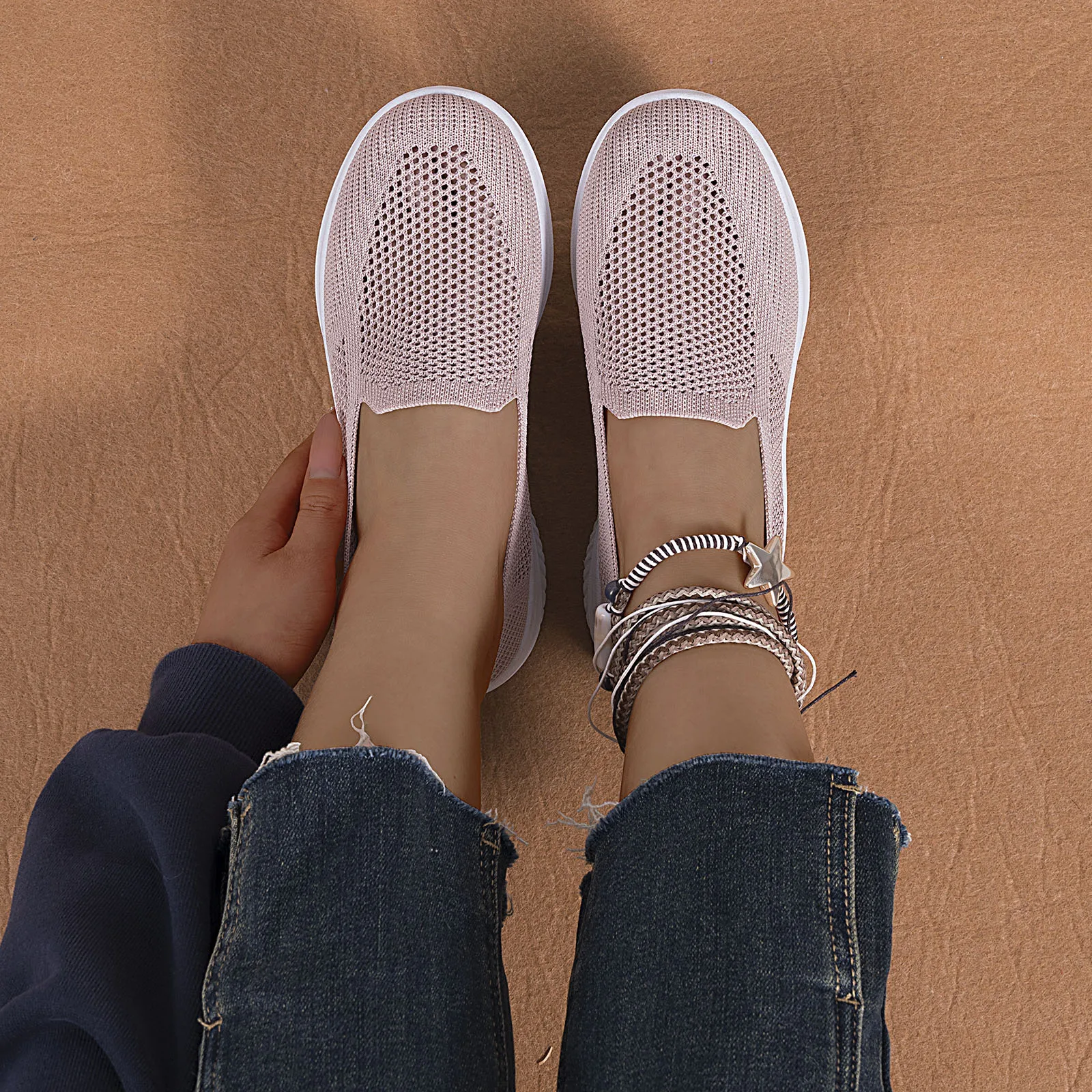 Women Mesh Flat Sneakers Non-Slip Walking Shoes Breathable Summer Autumn Lightweight Running Sneakers Ladies Air Cushion Shoes