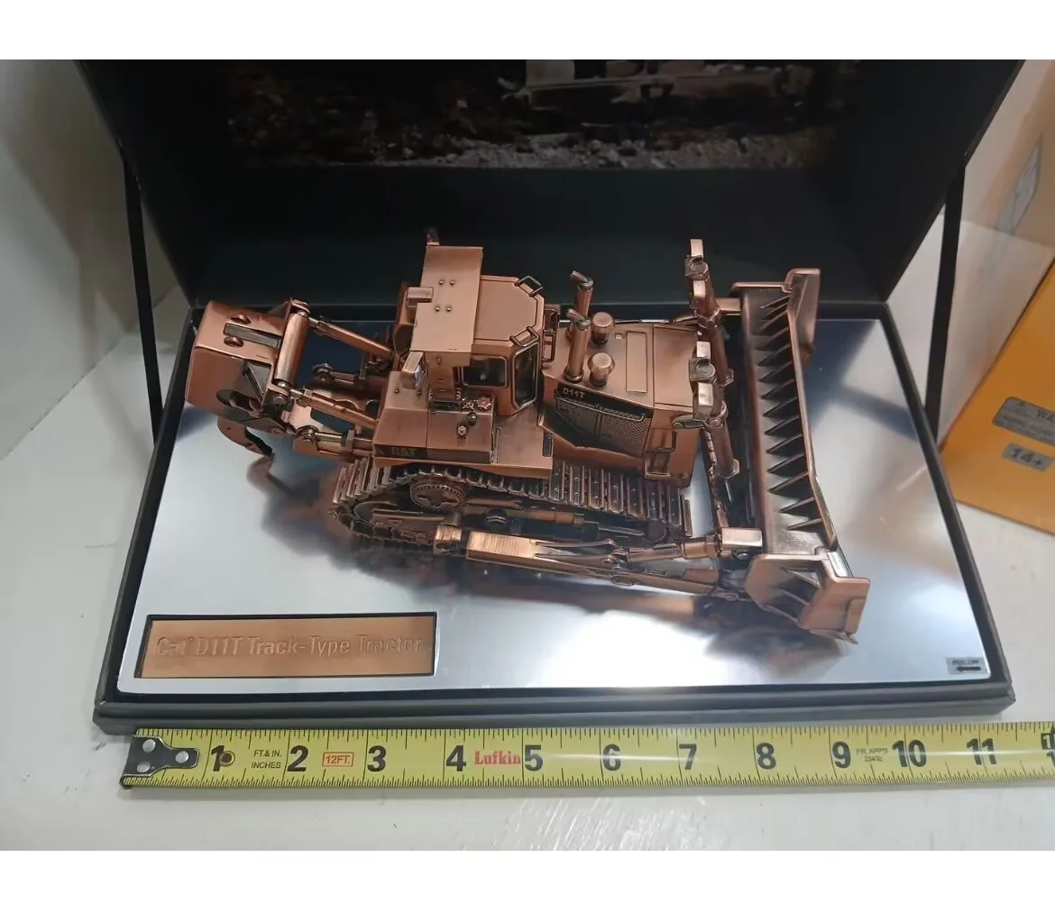 

1/50 Scale Alloy Toy Engineering Model D11T Crawler Bulldozer Copper Plated version Boy's Birthday Gift Scene Decoration #85517