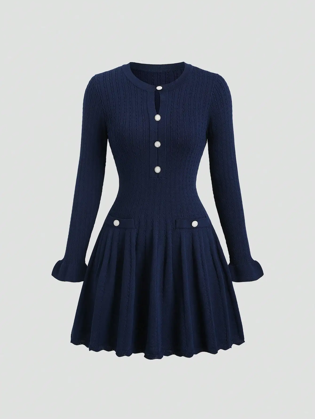 

Темно-синее трикотажное платье с длинными рукавами, пуговицами спереди и плиссированной юбкой для осенне-зимних поездок на работу