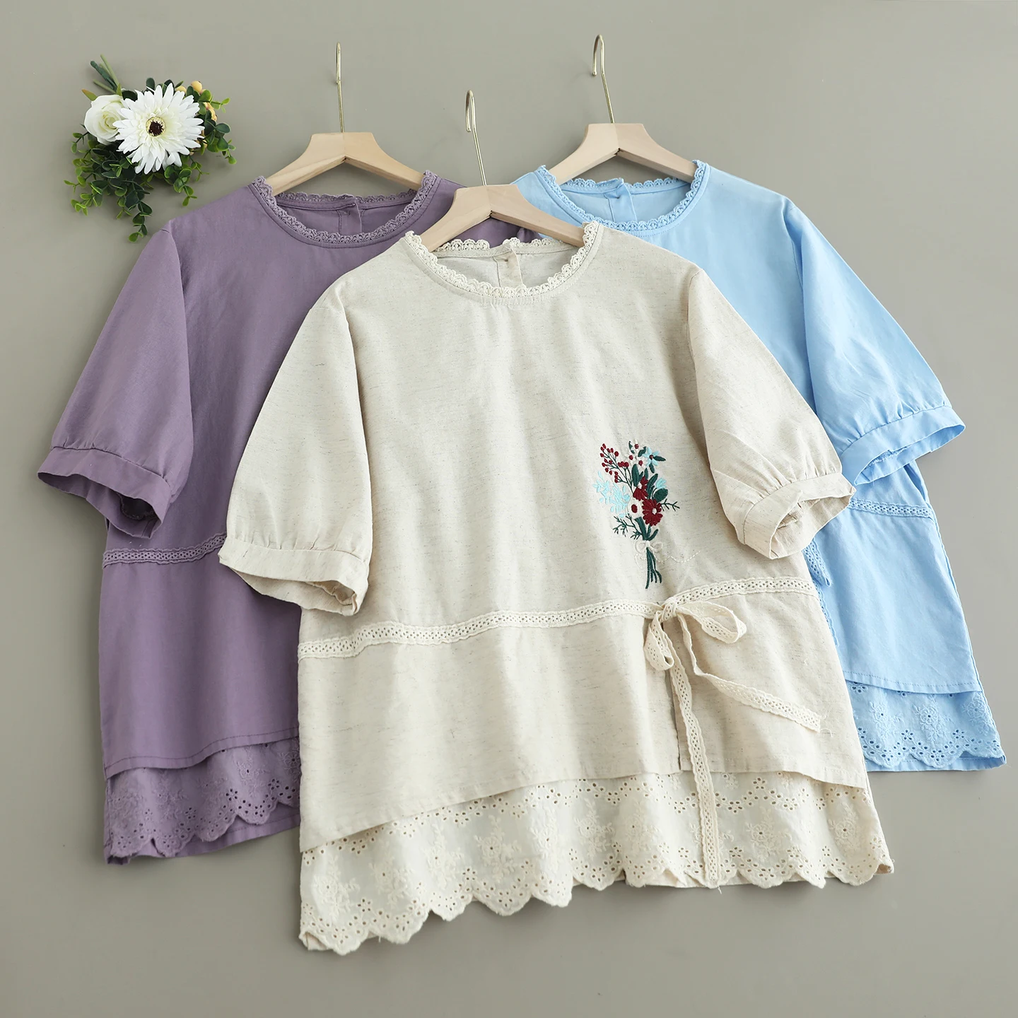 

Japanese Sweet Mori Girl Solid Color Flower Embroidery Lace Up Shirts Women Summer O-Neck Short Sleeve Casual Loose Pullover Top
