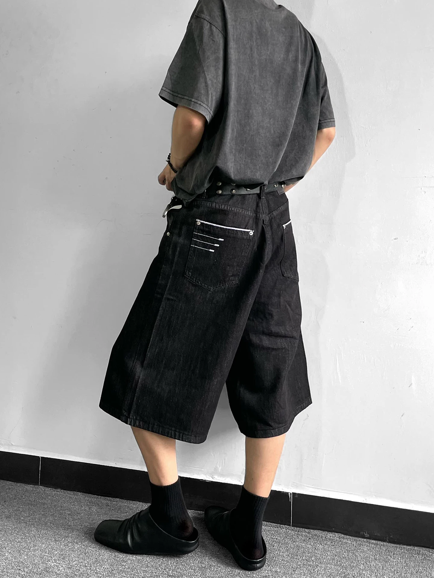 Shorts Jeans Lavados Bordados de Perna Larga Unissex Estilo Americano Retrô Solto de Verão com Corte CleanFit de Sete Polegadas