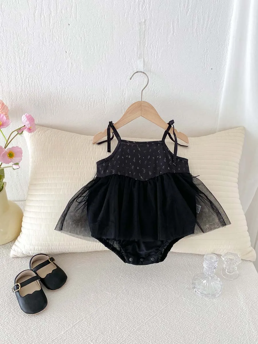 

Korean-style summer baby girl floral black mesh sling dress, baby girl sling dress, very suitable for outdoor wear